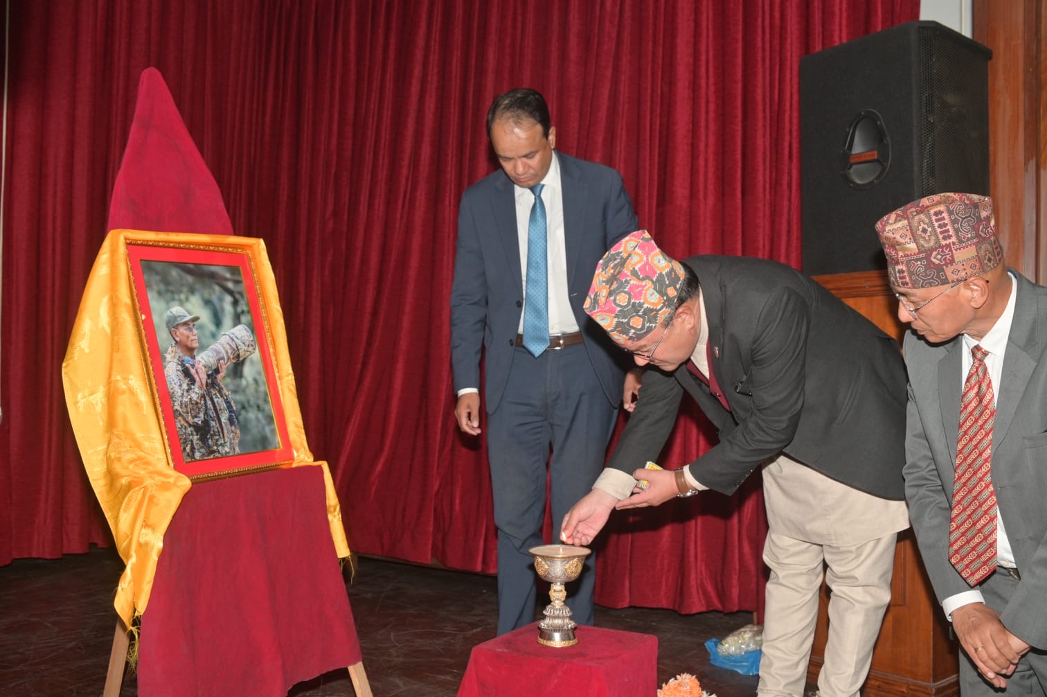 Honbl Ain Bahadur Shahi, Minister for Forest and Environment offering lights and garlands